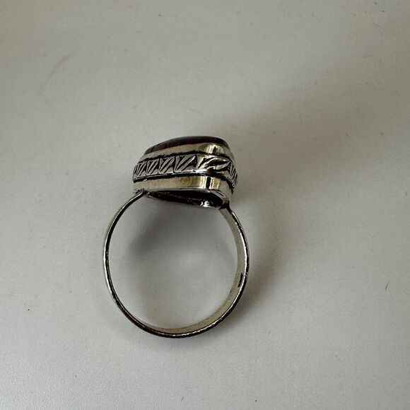 Stunning Large Pear cut Cabochon Amethyst in sterling silver ring! Size 11 - Picture 7 of 15